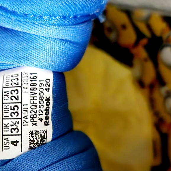 "USED" Reebok Unisex-Child Club C Sneaker - Picture 2 of 8